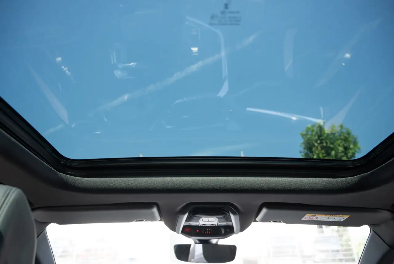 Peugeot 5008 GT 1.2 Hybrid 136 e-DSC6 *GW-TOP-DEAL* — Galería del vehículo 6