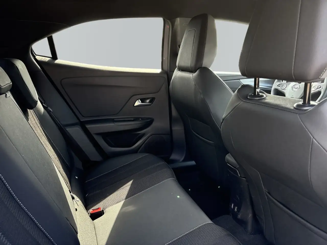 Opel Mokka GS Line Digitales Cockpit LED ACC Apple CarPlay An — Vehicle gallery 10