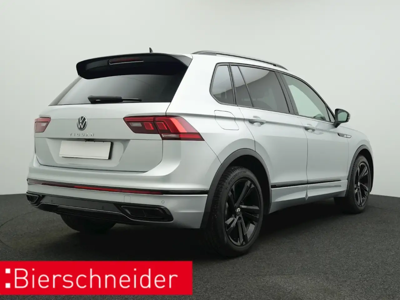 Volkswagen Tiguan 1.5 TSI DSG R-Line BLACK-STYLE PANO AHK KAMERA — Galería del vehículo 6