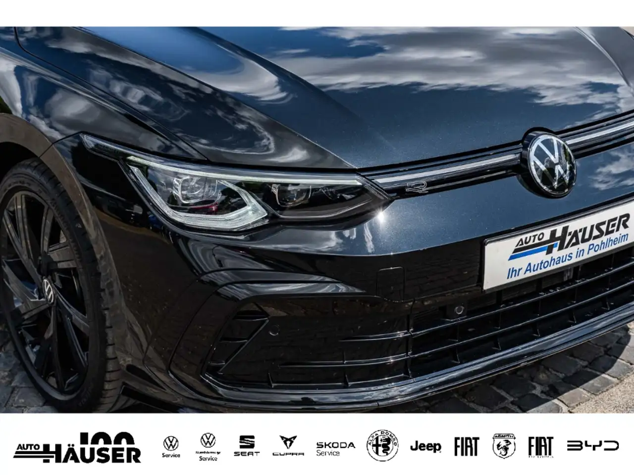Volkswagen Golf VIII R-Line 1.5 eTSI DSG AHK H&K BLACK-STYLE NAVI — Vehicle gallery 7