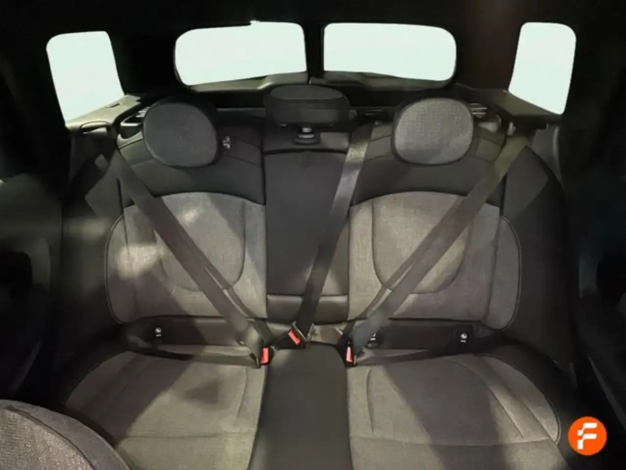 MINI Cooper Clubman Aut. — معرض صور السيارة 26