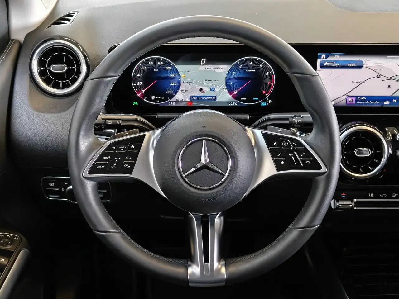 Mercedes-Benz B 180 Progressive Adv. AHK+KAMERA+WINTER-PAKET++ — معرض صور السيارة 17