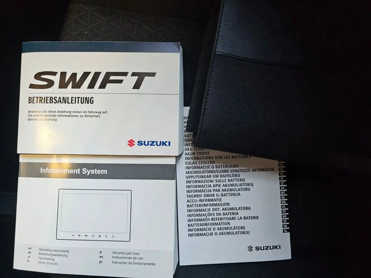 Suzuki Swift 1.2 DUALJET HYBRID Navi Kamera DAB LED ACC — معرض صور السيارة 20