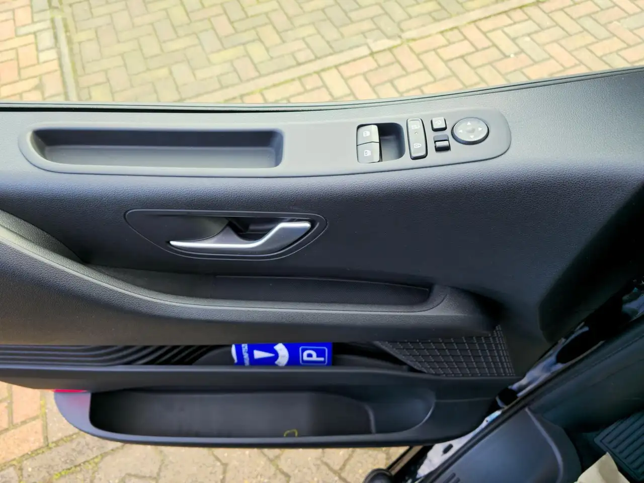 Hyundai STARIA 9-Sitzer 225PS+360°Kamera+elektr.Heckkl.+ — Galería del vehículo 26