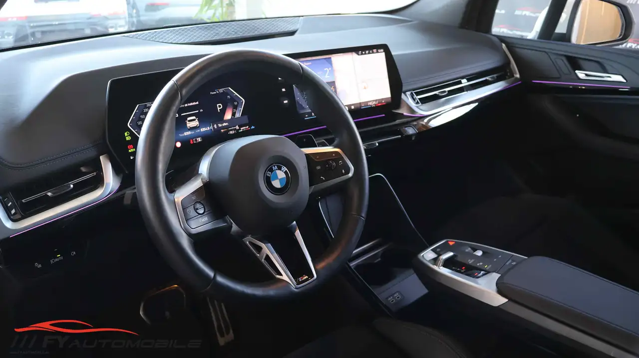BMW 218 M Sport Kam* AHK* Panorama — Galerie du véhicule 21