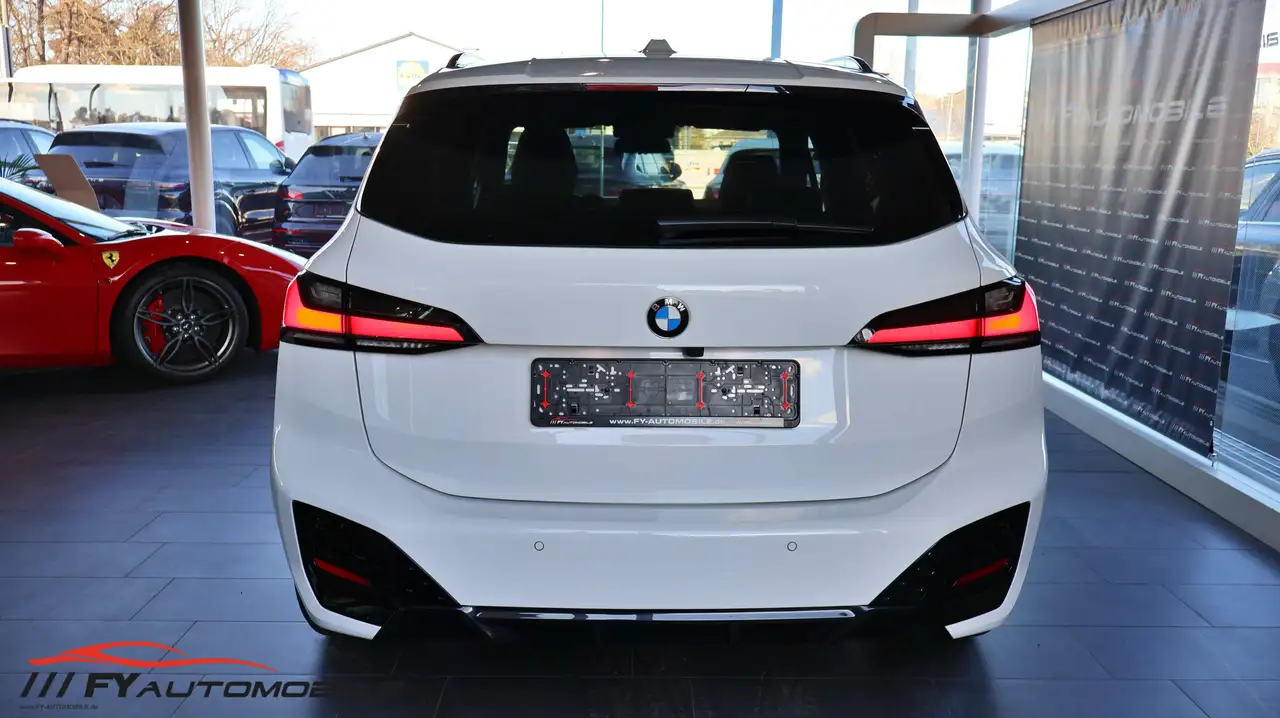 BMW 218 M Sport Kam* AHK* Panorama — Galerie du véhicule 5