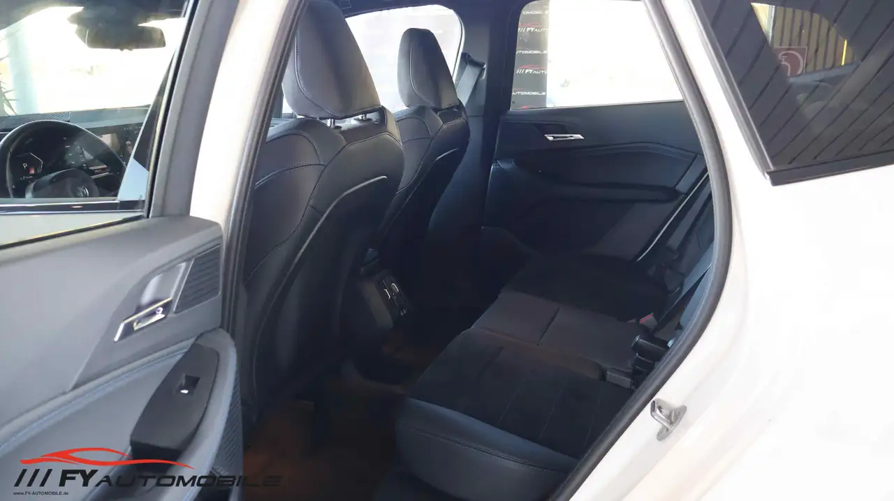 BMW 218 M Sport Kam* AHK* Panorama — Galerie du véhicule 39