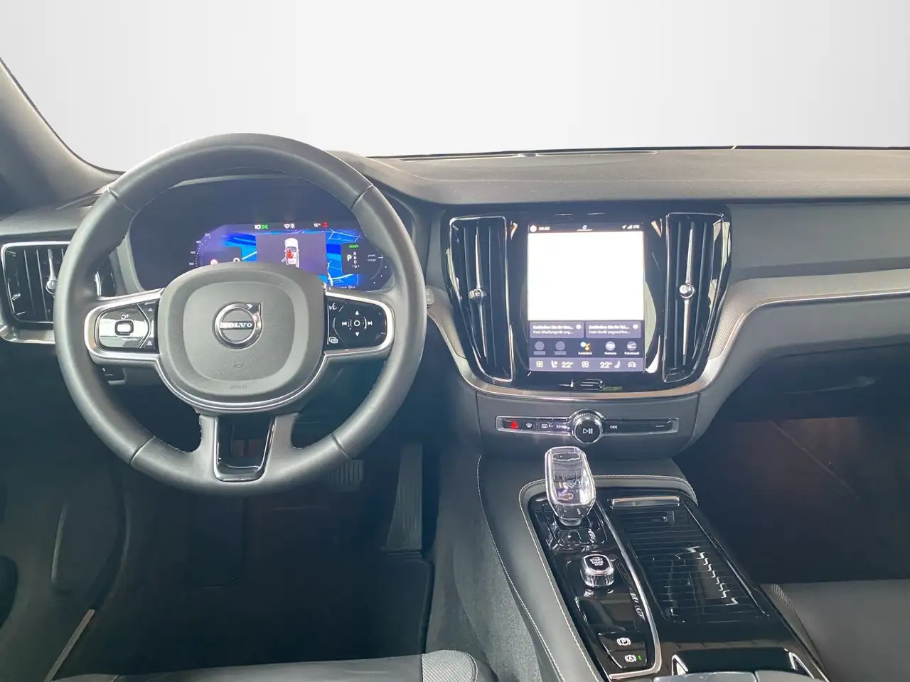 Volvo V60 Kombi T8 Plus Dark Recharge WiPa*DAB*LED*Navi — Galería del vehículo 8