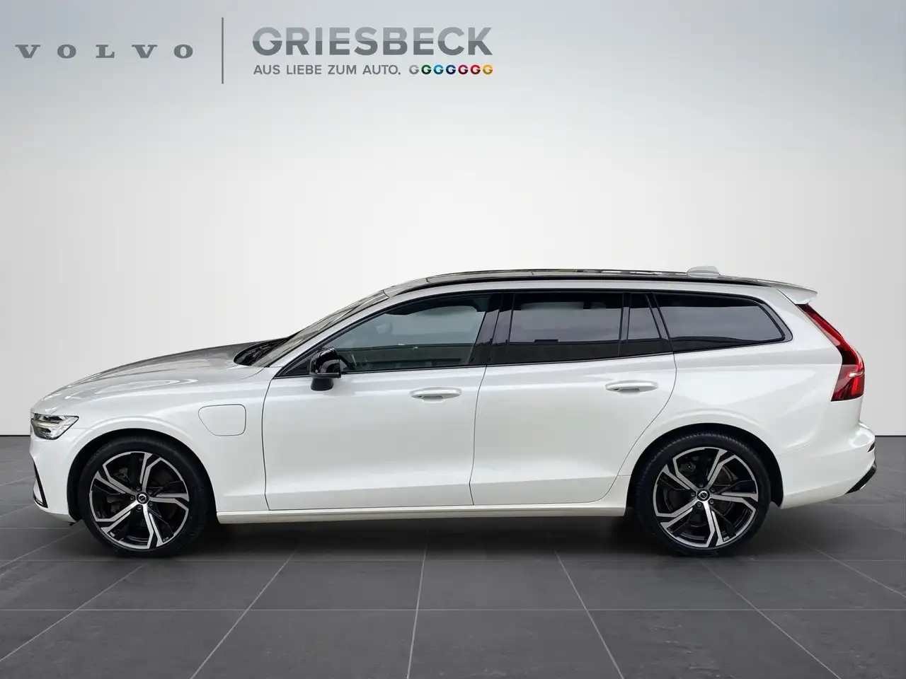 Volvo V60 Kombi T8 Plus Dark Recharge WiPa*DAB*LED*Navi — Galería del vehículo 2
