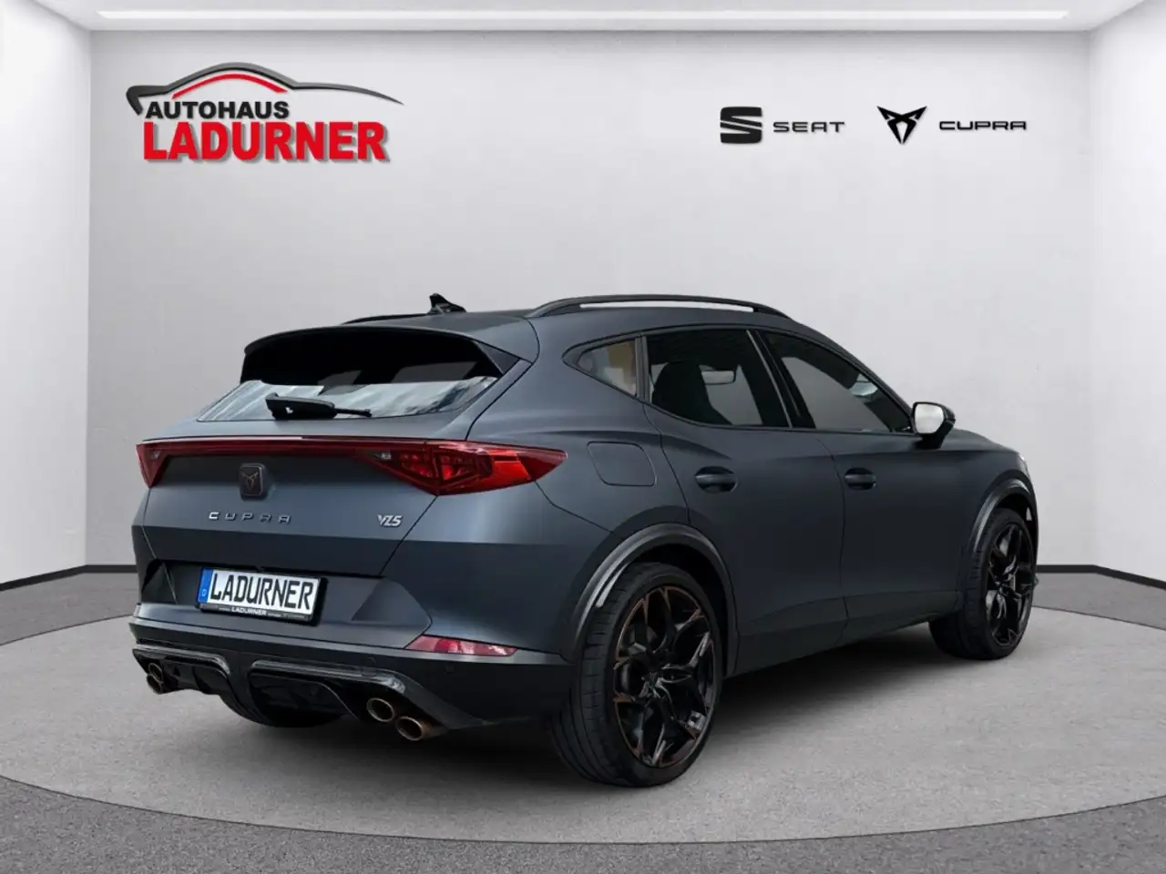 CUPRA Formentor VZ5 2.5 TSI DSG 4D *Navi/Sound/DAB/ACC* — Galerie du véhicule 5