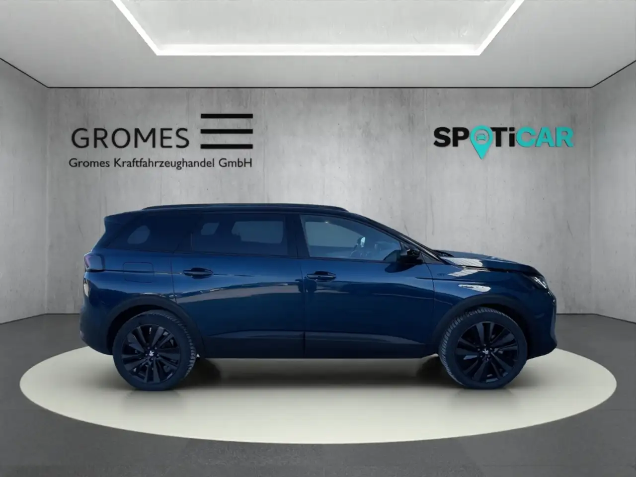 Peugeot 5008 GT HYBRID 136 7-Sitzer Navi Digitales Cockpit LED — Vehicle gallery 2