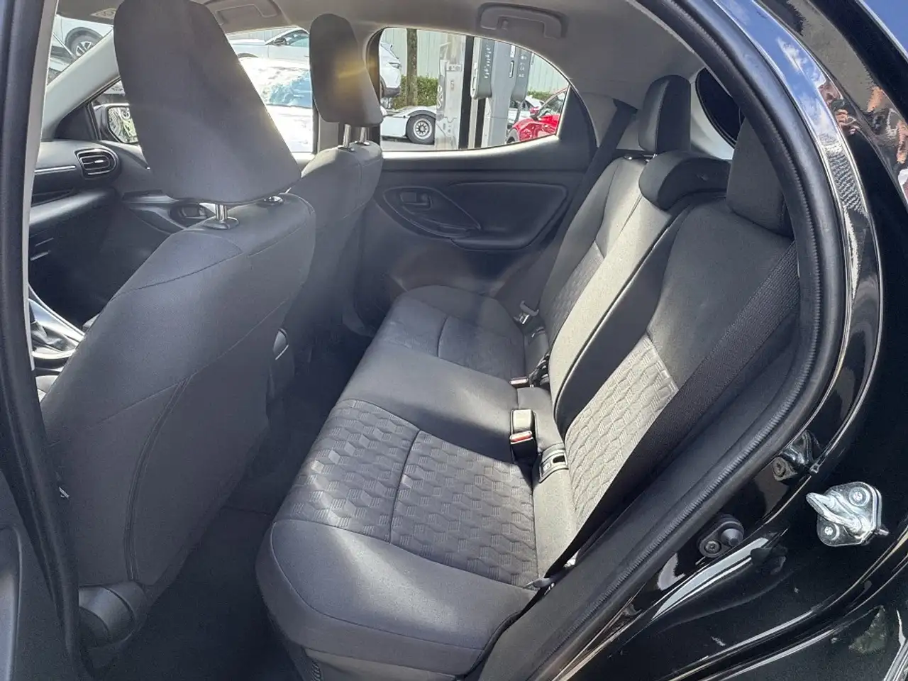Mazda 2 Hybrid 1.5L Hybrid VVT-i 116 PS e-CVT FWD EXCLUSIV — Galerie du véhicule 8