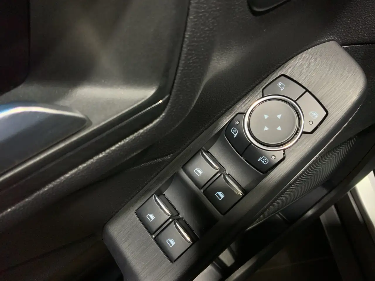 Ford Kuga ST-Line X Aut.*360GRAD*LED-MATRIX*NAVI*GRA*WINTER- — معرض صور السيارة 16