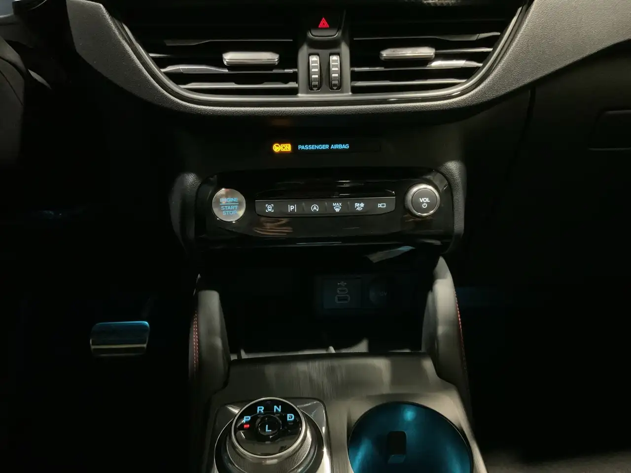 Ford Kuga ST-Line X Aut.*360GRAD*LED-MATRIX*NAVI*GRA*WINTER- — معرض صور السيارة 14