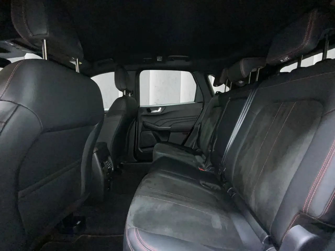 Ford Kuga ST-Line X Aut.*360GRAD*LED-MATRIX*NAVI*GRA*WINTER- — معرض صور السيارة 11