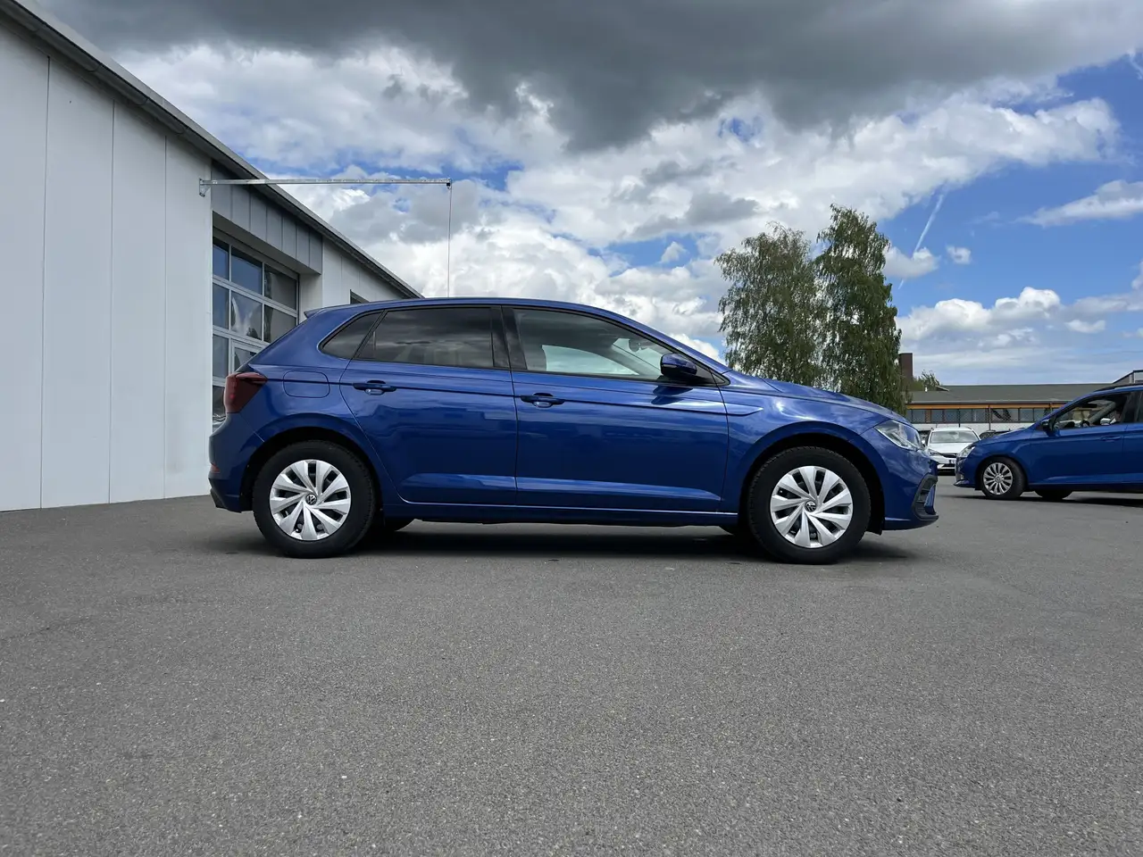 Volkswagen Polo 1.0 Life 94€ m.20% Anz. Navi RFK SHZ LED — معرض صور السيارة 4