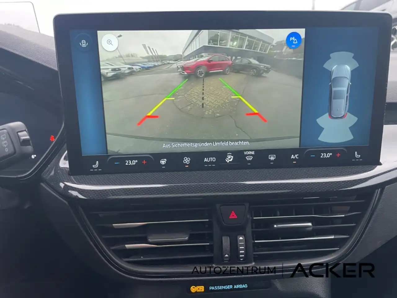 Ford Focus ST X Turnier 2.3 AT. Pano/aAHK/ACC -34%* — Galería del vehículo 20