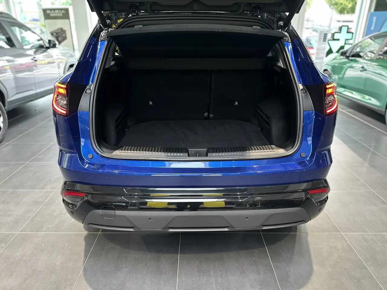 Renault Austral Iconic Esprit Alpine Mild Hybrid 160 — Galería del vehículo 23