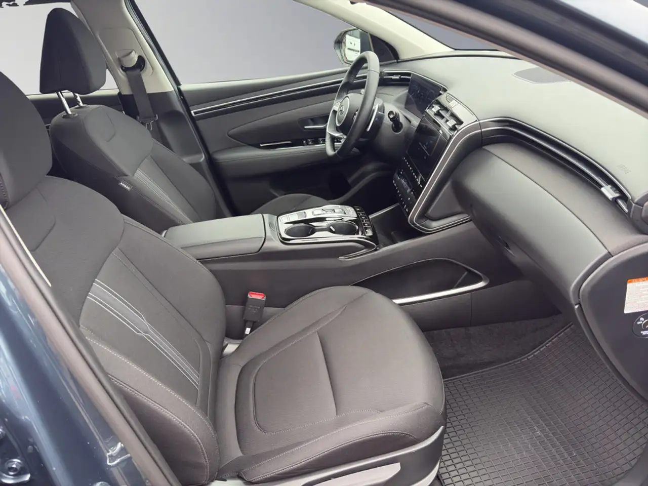 Hyundai TUCSON Trend 1.6 T-GDI Rückfahrkamera, App-Connect, Digital Cockpit — Galería del vehículo 17