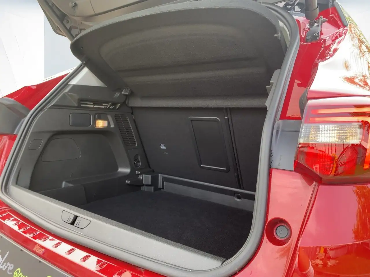 Opel Grandland 1.2 Enjoy LED/SHZ/LHZ/PDC/Kamera — معرض صور السيارة 9