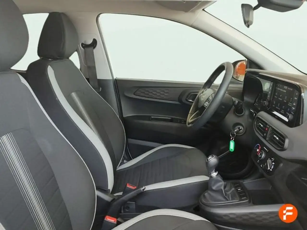 Hyundai i10 1.0 MPI Essence — Galería del vehículo 19
