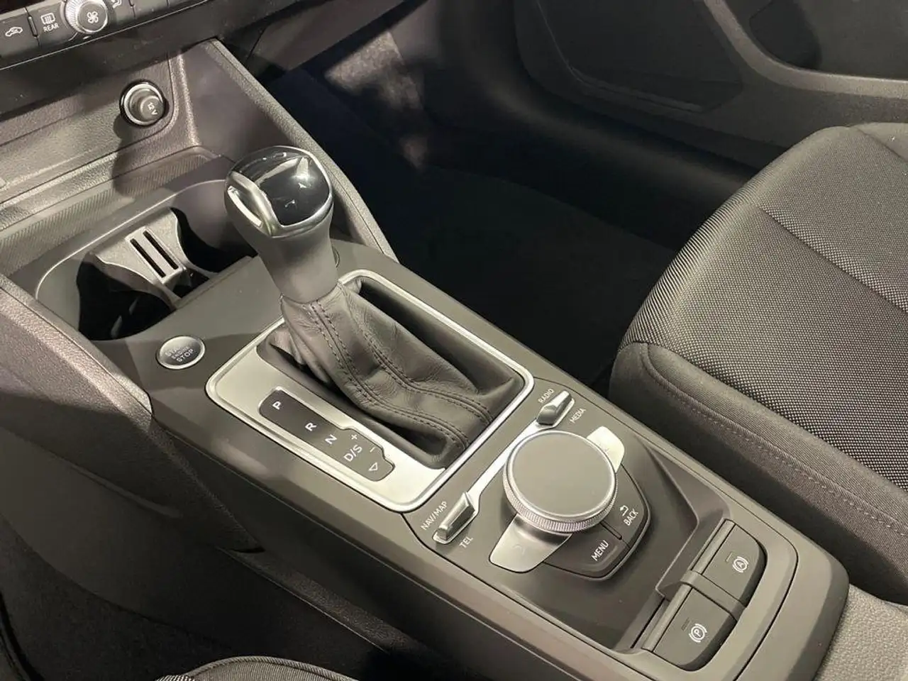 Audi Q2 35 TDI Advanced S tronic 110kW — معرض صور السيارة 15