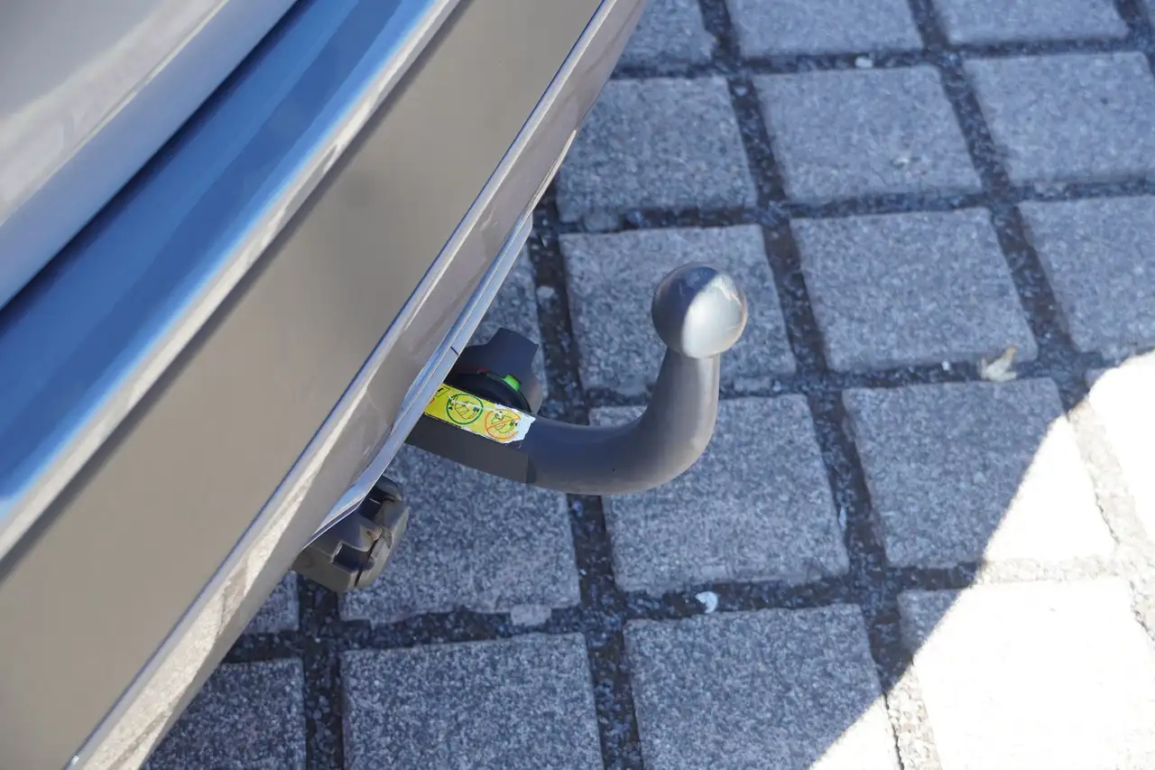 Suzuki Vitara 1.4 Comfort 4x2 LED Totwinkel Kamera Navi — معرض صور السيارة 23
