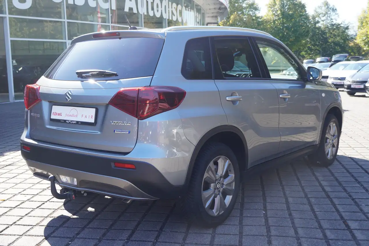 Suzuki Vitara 1.4 Comfort 4x2 LED Totwinkel Kamera Navi — معرض صور السيارة 5