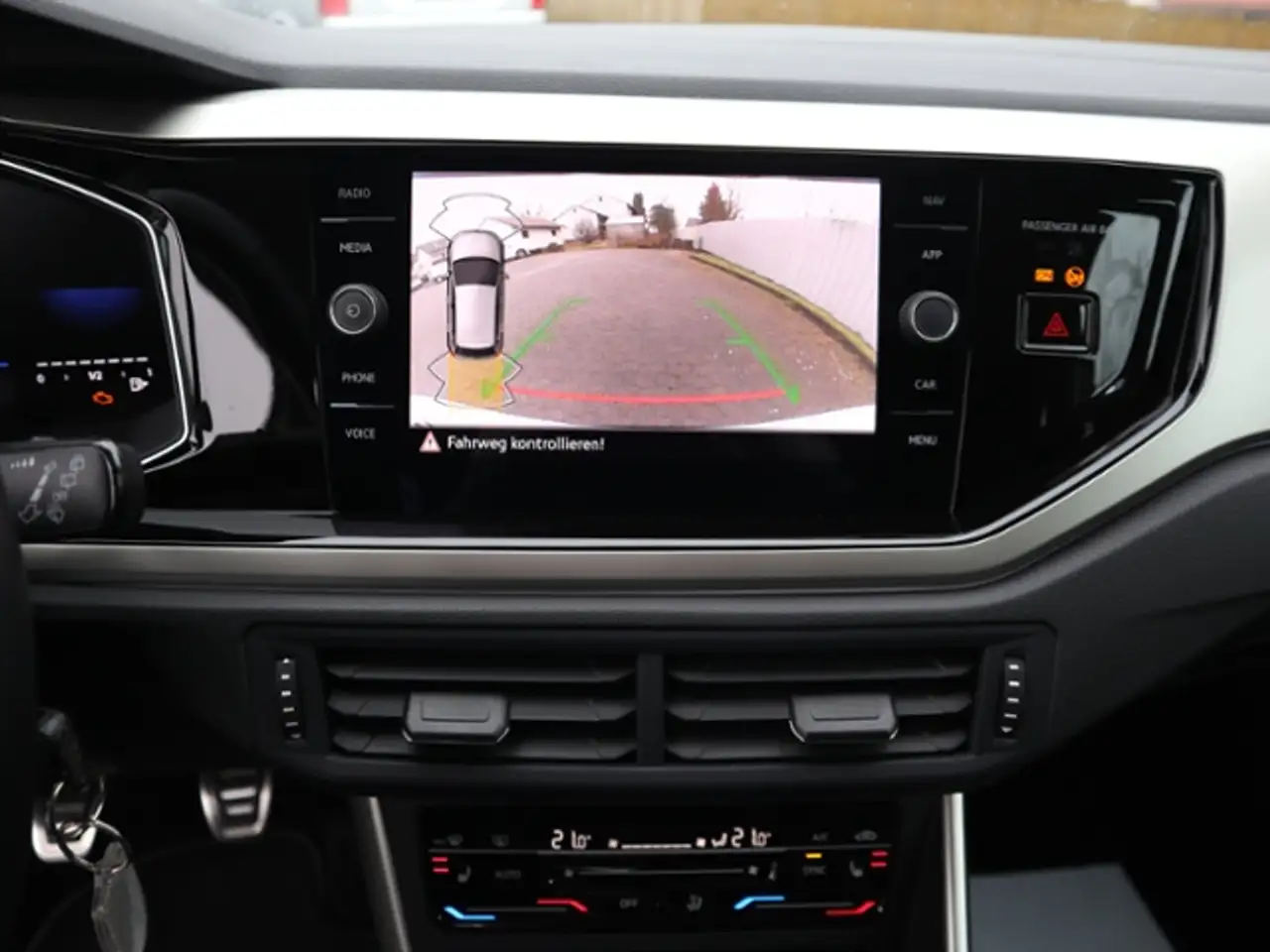 Volkswagen Polo "MOVE" 1.0 TSI ACC/APP/KAMERA — معرض صور السيارة 14