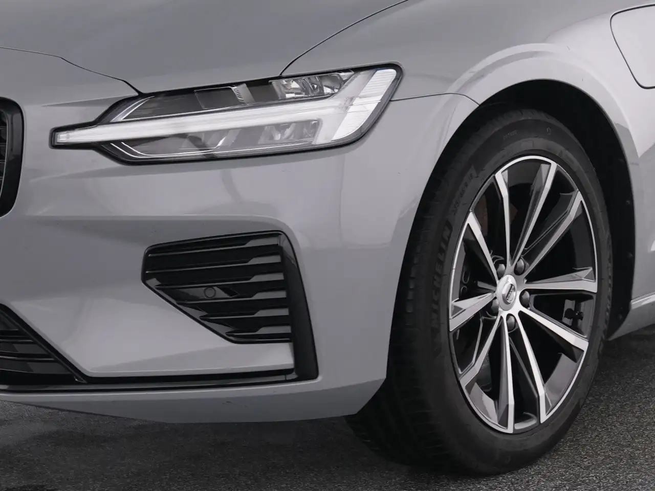 Volvo V60 T8 Recharge Plus Dark+KAM+MEMRY+LEDER — Galerie du véhicule 10