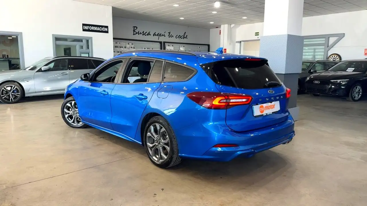 Ford Focus STLine 1.0T EcoBoost mHEV 92kW 125CV — Vehicle gallery 5