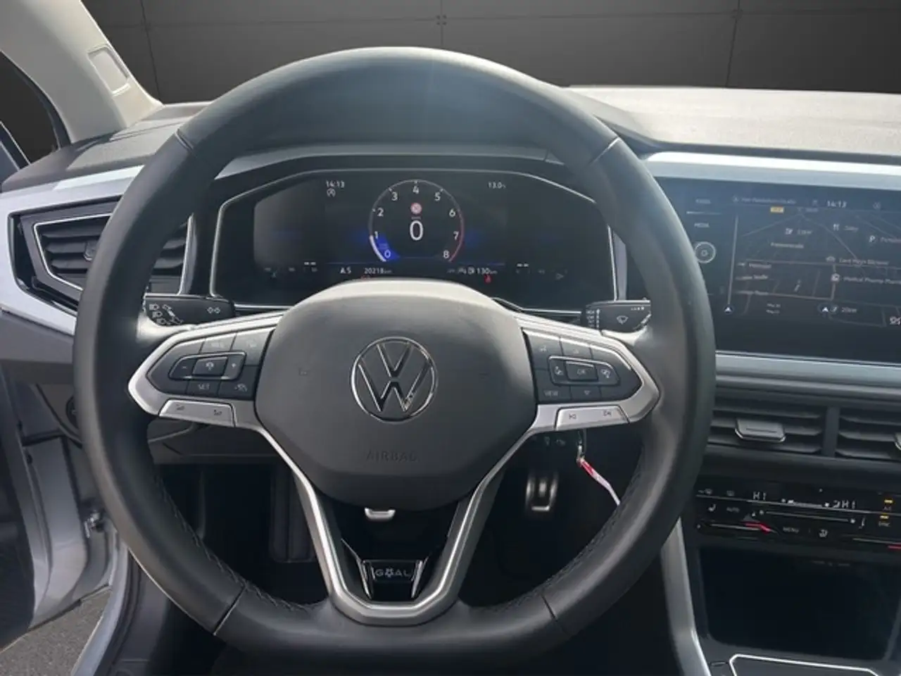 Volkswagen Taigo 1.0 TSI 95 PS *GOAL*NAVI LED APP — Galería del vehículo 8