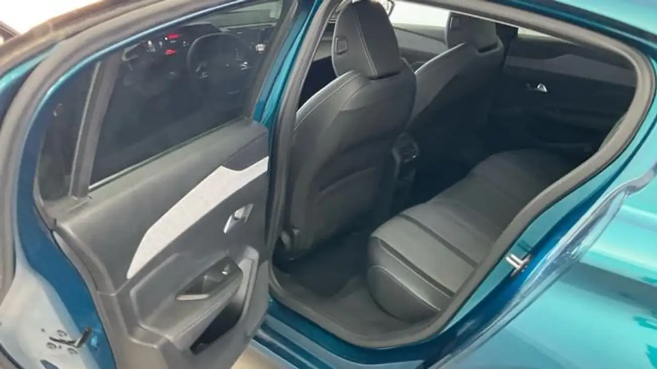 Peugeot 308 1.2 PureTech S&S Allure 130 — معرض صور السيارة 5
