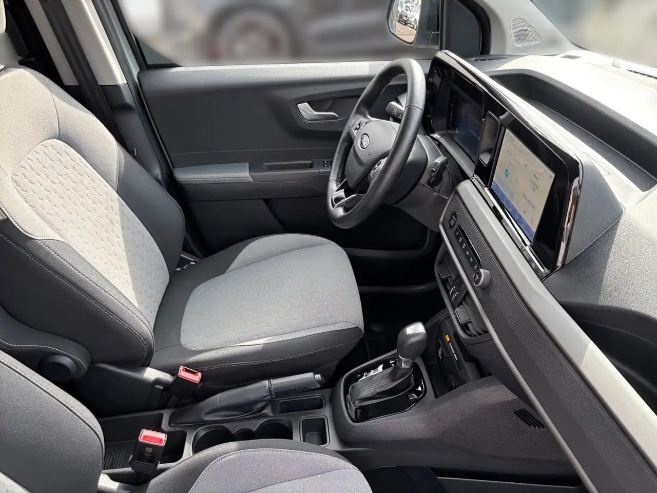 Ford Tourneo Courier 1.0 EcoBoost AUT. Titanium |AHK| — Vehicle gallery 23