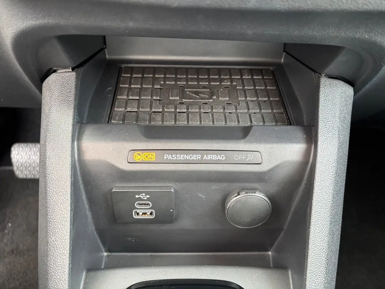 Ford Tourneo Courier 1.0 EcoBoost AUT. Titanium |AHK| — Vehicle gallery 32