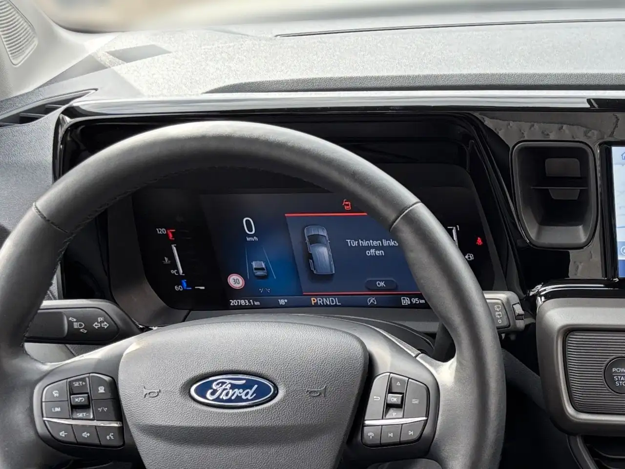 Ford Tourneo Courier 1.0 EcoBoost AUT. Titanium |AHK| — Vehicle gallery 18