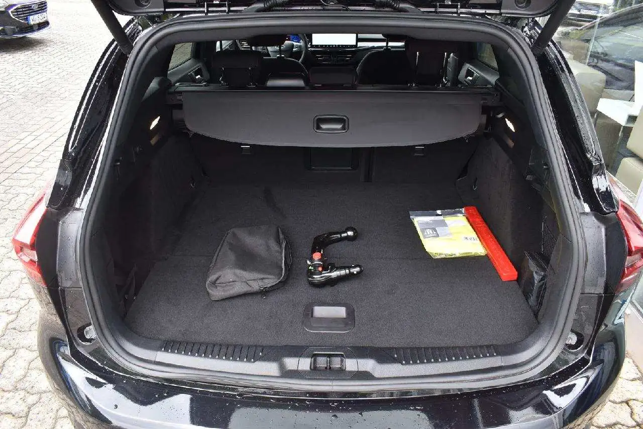 Ford Focus ST-Line X — معرض صور السيارة 6