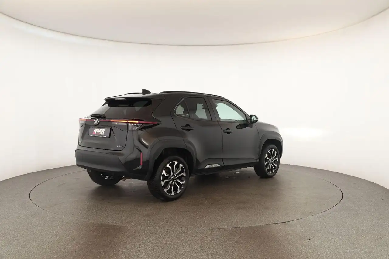 Toyota Yaris Cross CVT Team D LED Navi SHZ iACC Kam 17" — Galerie du véhicule 25