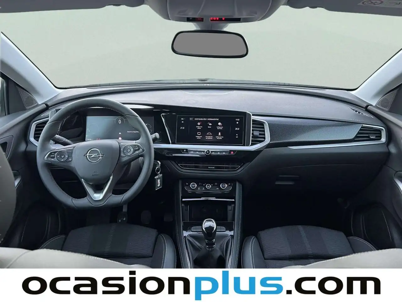 Opel Grandland 1.2T S&S GS 130 — Vehicle gallery 6