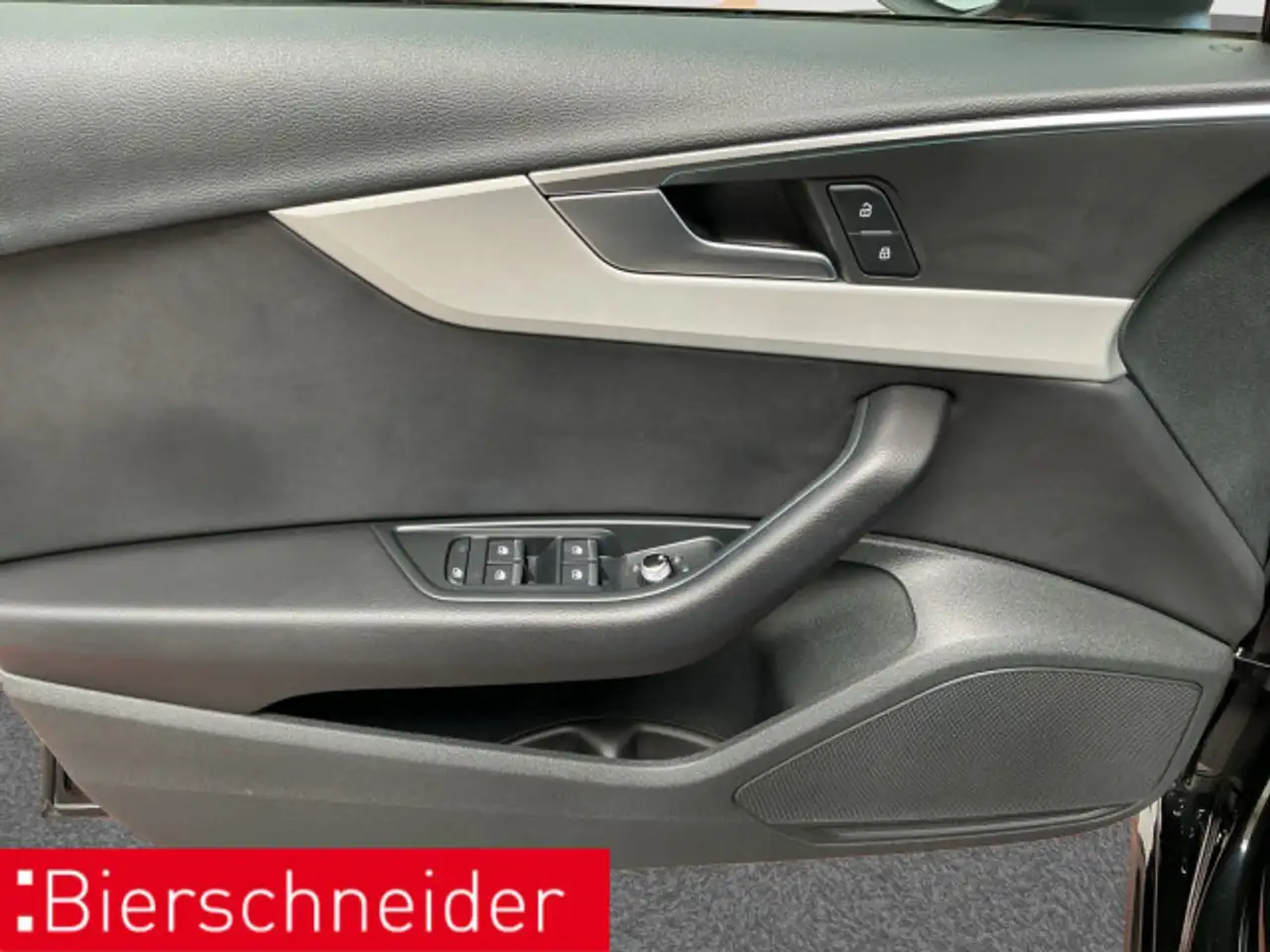 Audi A4 Av 45 TFSI qu S-Line 19 AHK PANO MATRIX — Galería del vehículo 10