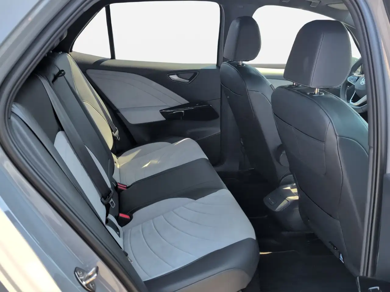 Volkswagen ID.3 Pro 414km/WLTP*ACC*Travel*Massage*Kessy — Galería del vehículo 17
