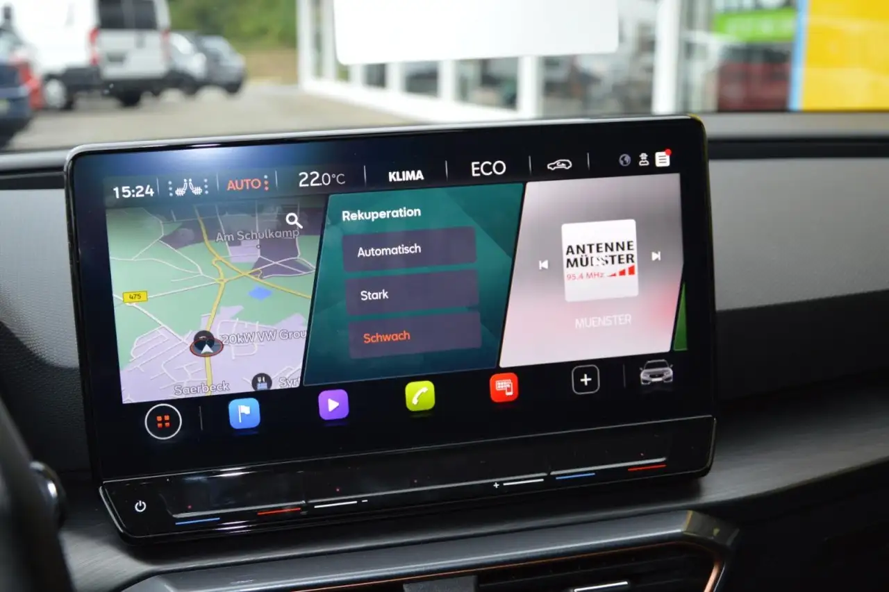 CUPRA Leon Sportstourer 1.4 e-Hybrid/DSG/Navi/Kamera — Galería del vehículo 11
