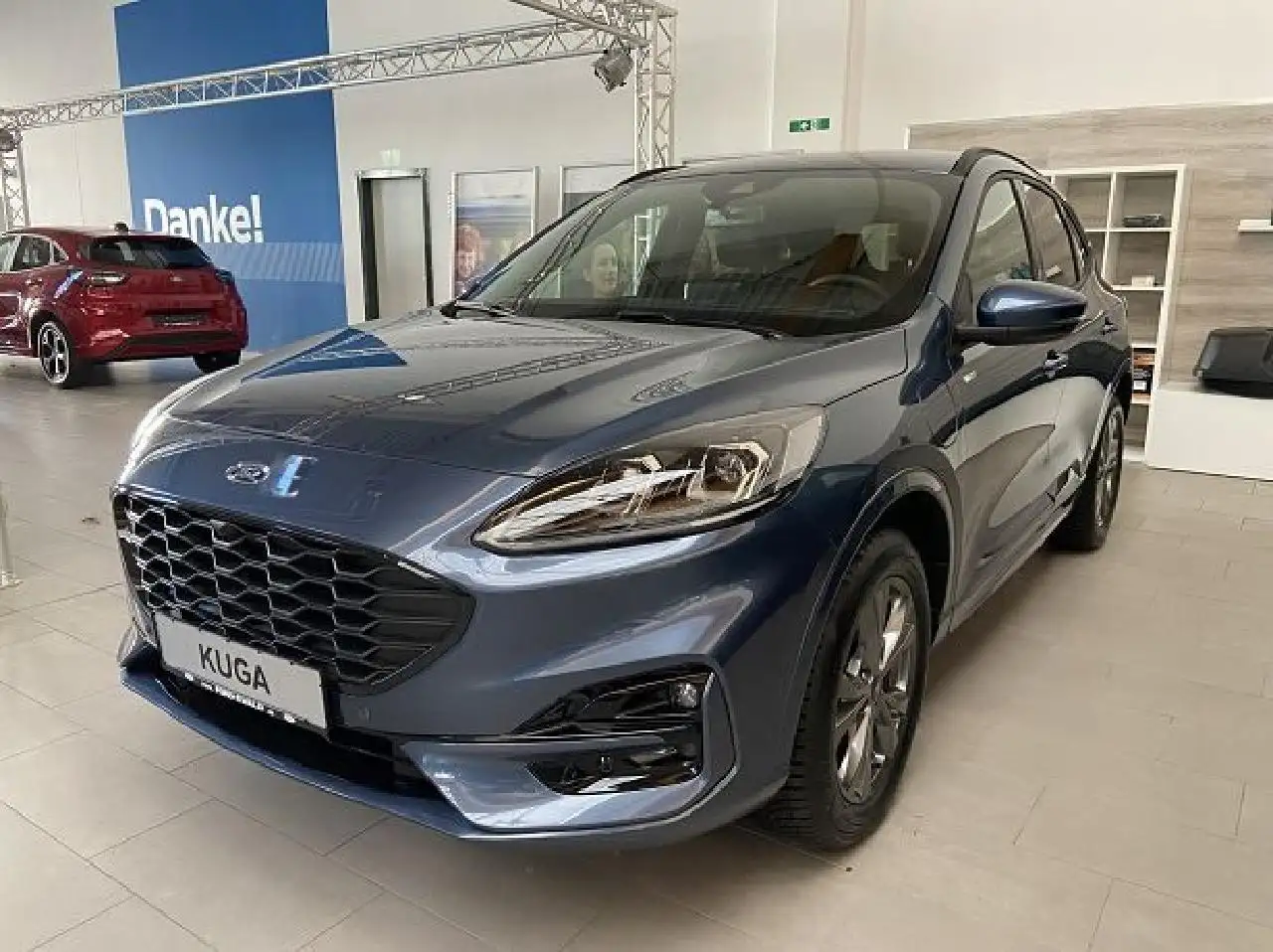 Ford Kuga Plug-In Hybrid ST-Line X — Freising