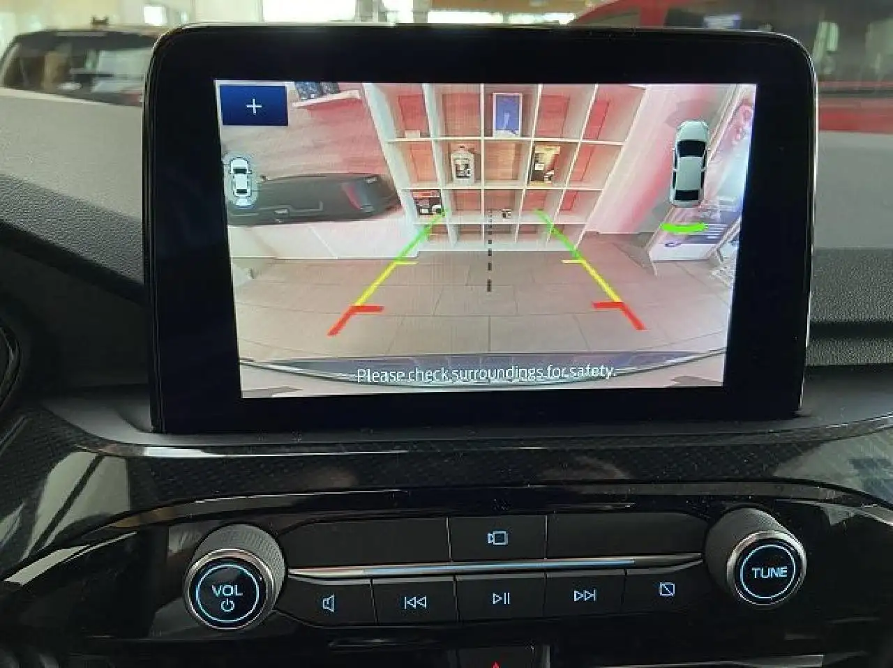 Ford Kuga Plug-In Hybrid ST-Line X — Galería del vehículo 9