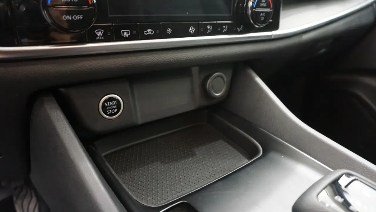 Nissan Qashqai 1.3 DIG-T MHEV 116KW ACENTA DCT 158 5P — Galería del vehículo 18