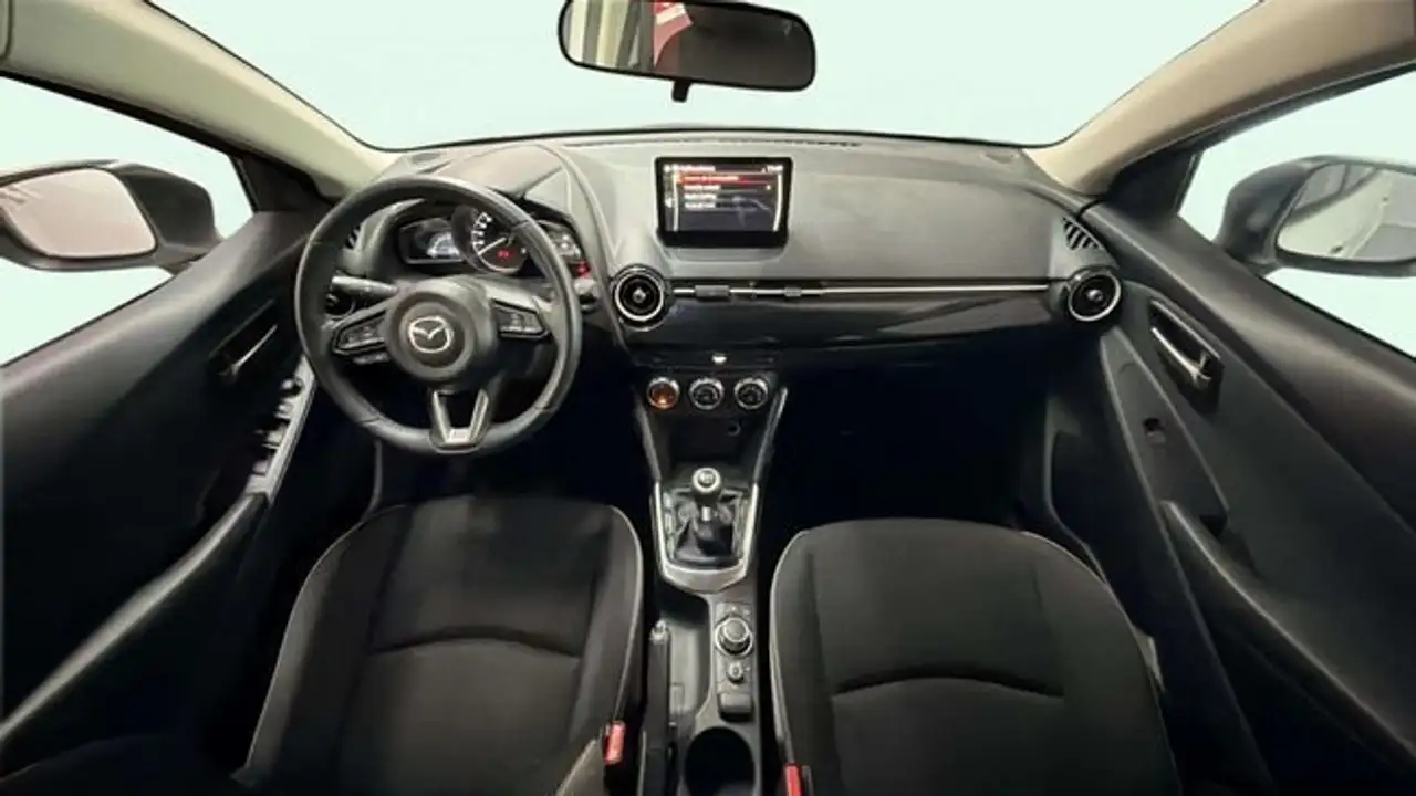 Mazda 2 1.5 e-Skyactiv G Center-Line 66kW — Galería del vehículo 7