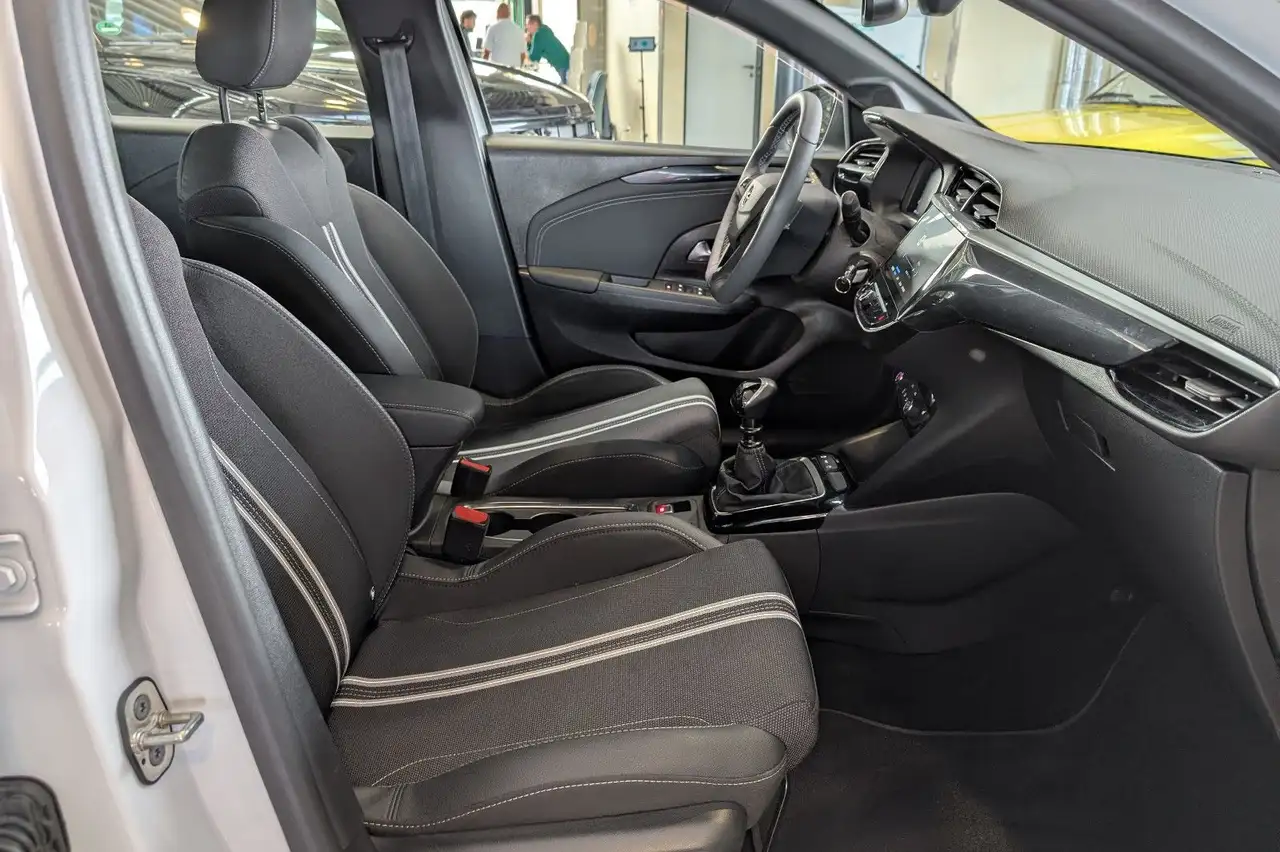 Opel Corsa 1.2 Turbo GS *SHZ*Kamera*Matrix LED* — Vehicle gallery 5