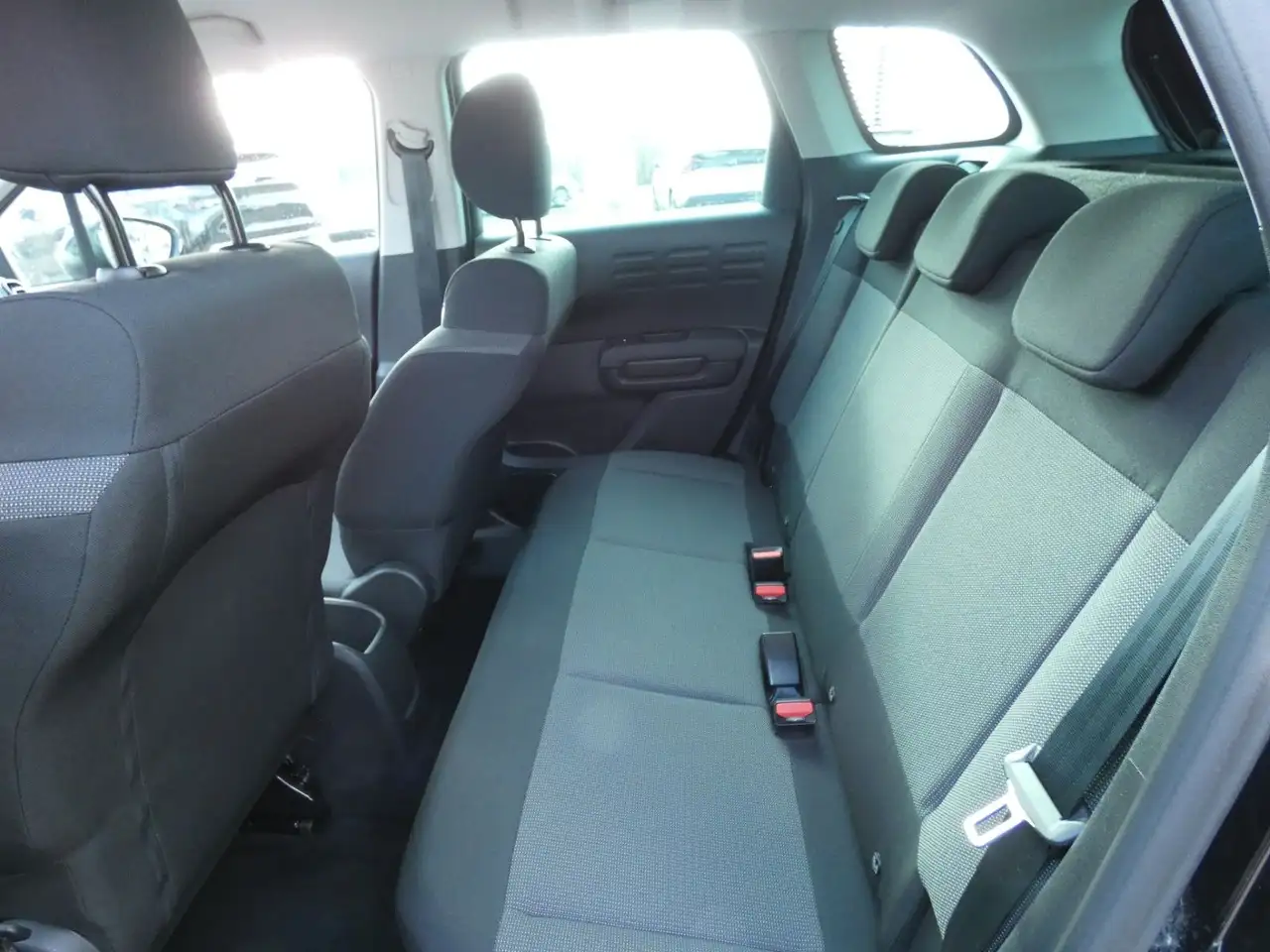 Citroen C3 Aircross Plus — Galerie du véhicule 11