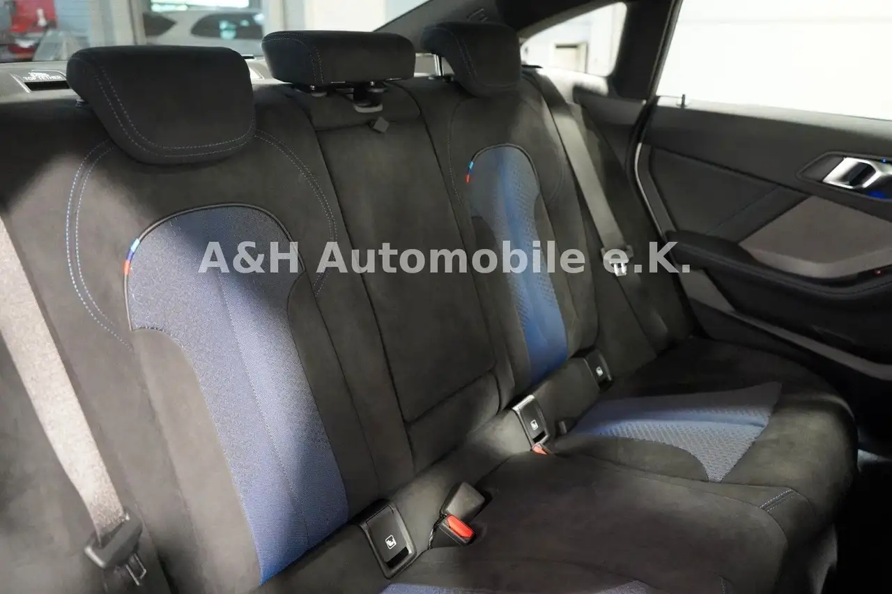 BMW 218 218i M SPORT*PANO*ACC*H/K*19 ZOLL ALU*RFK*1.HAND — Galerie du véhicule 23