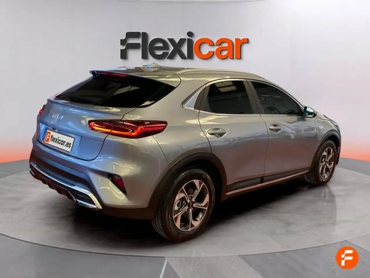 Kia XCeed 1.6 MHEV iMT Drive 100kW (136CV) — معرض صور السيارة 8